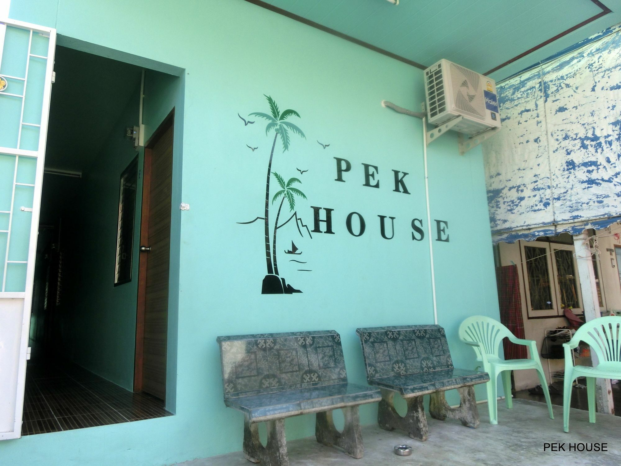 Pek House Apartment Phuket Exterior photo